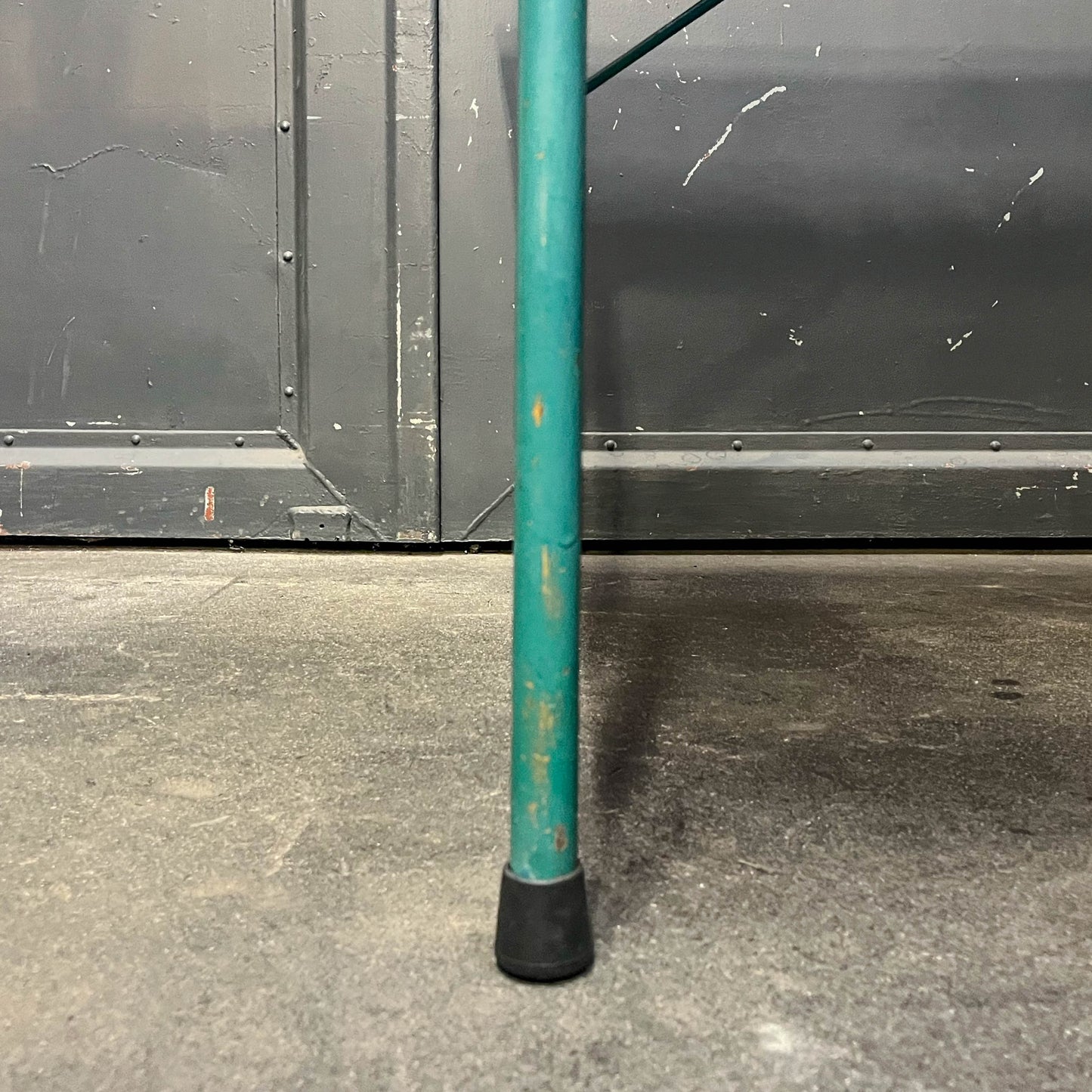 süßer vintage beistelltisch