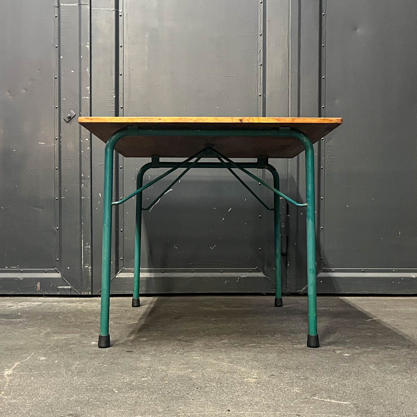 süßer vintage beistelltisch