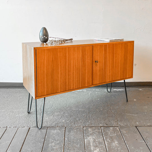 mid-century sideboard Y211_0301