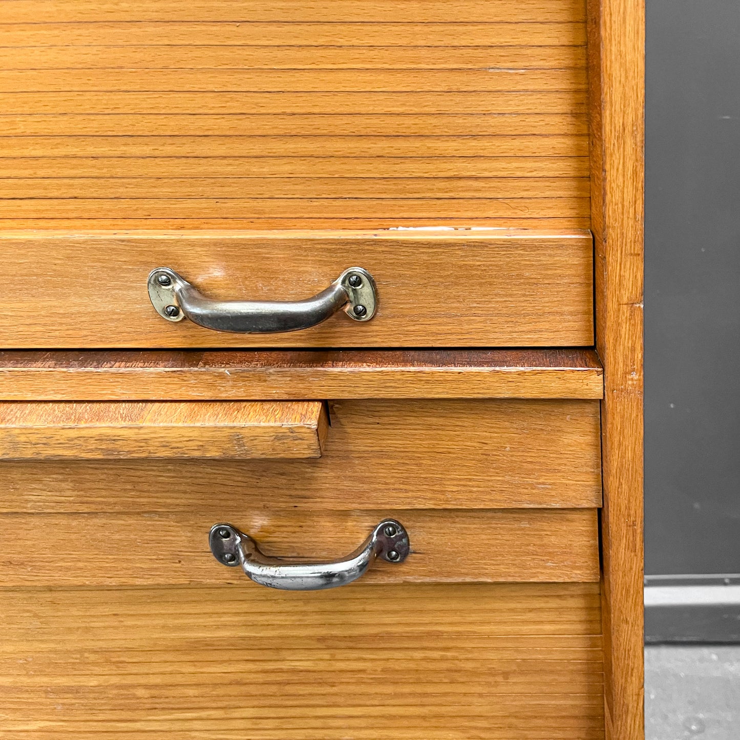 praktischer großer rollladenschrank