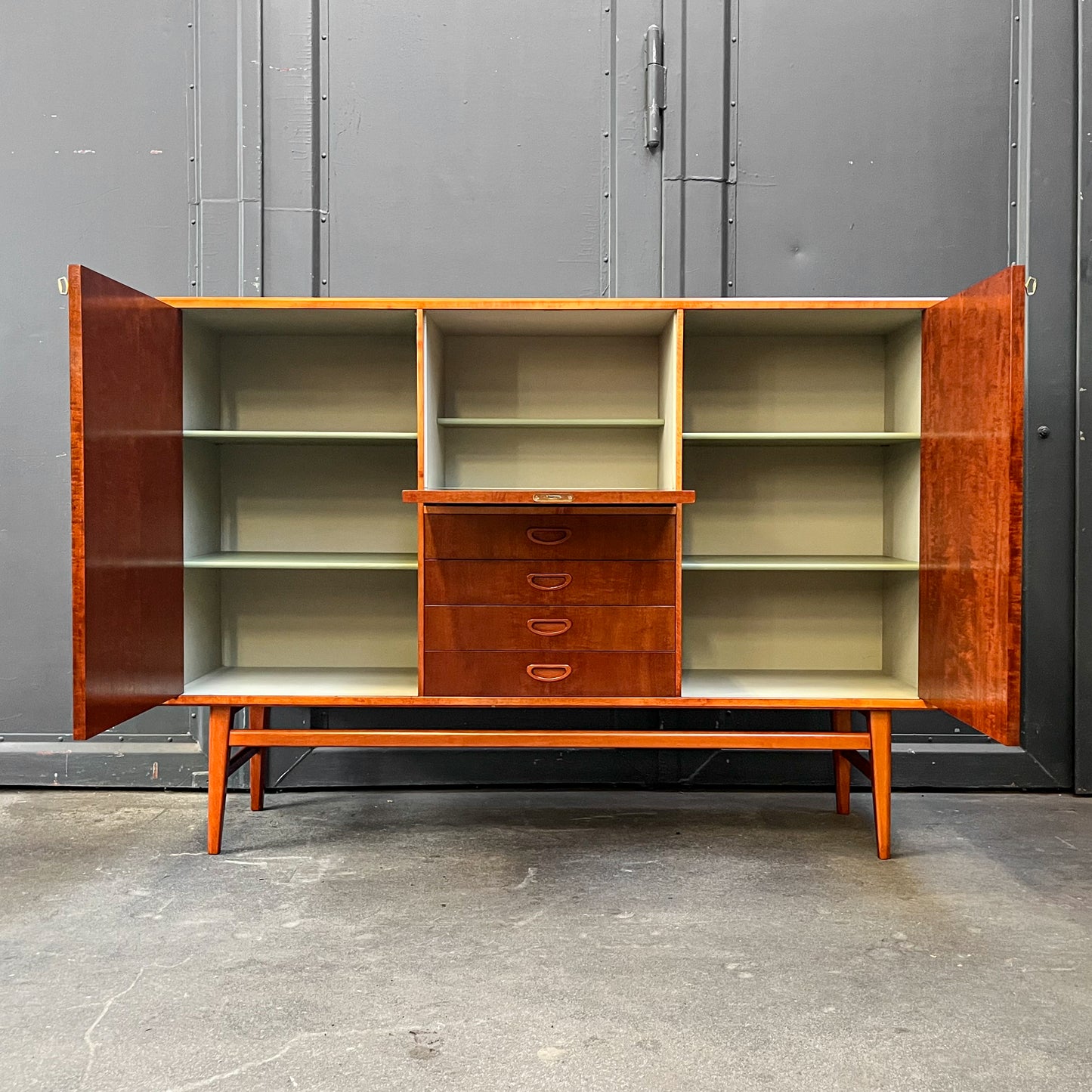 wunderschönes mid-century highboard