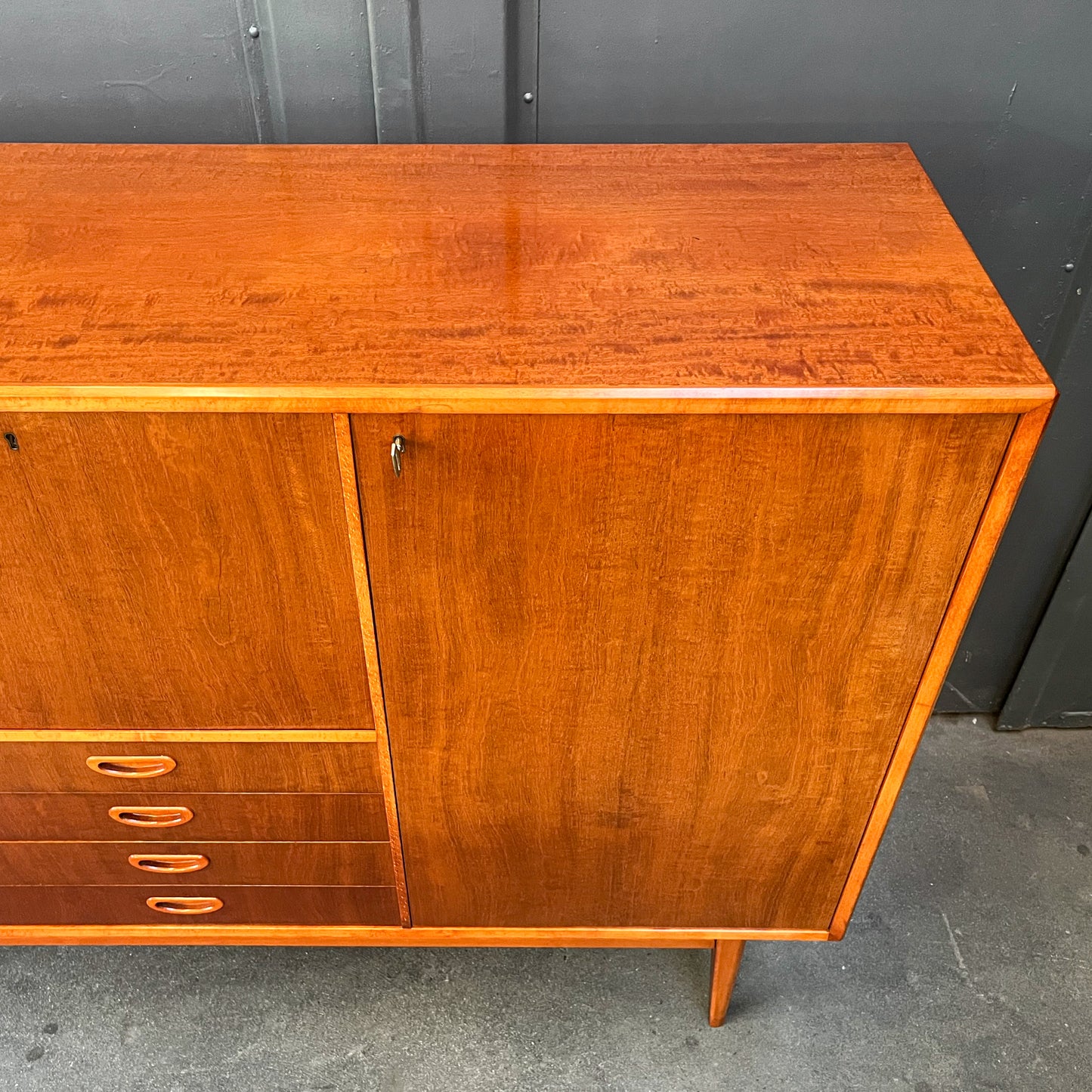 wunderschönes mid-century highboard