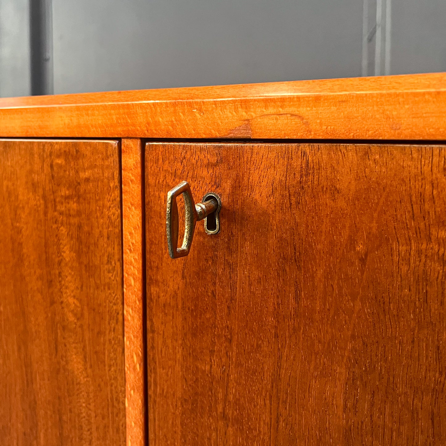 wunderschönes mid-century highboard