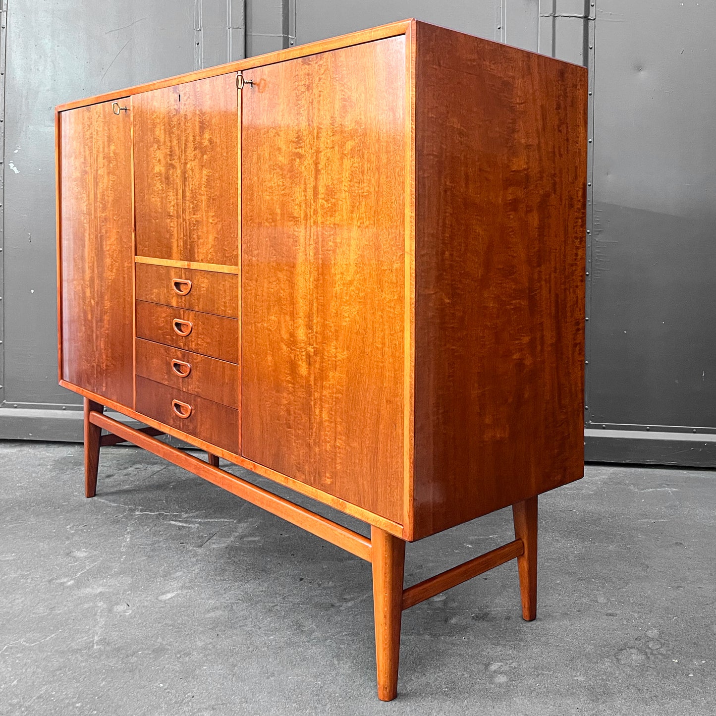 wunderschönes mid-century highboard