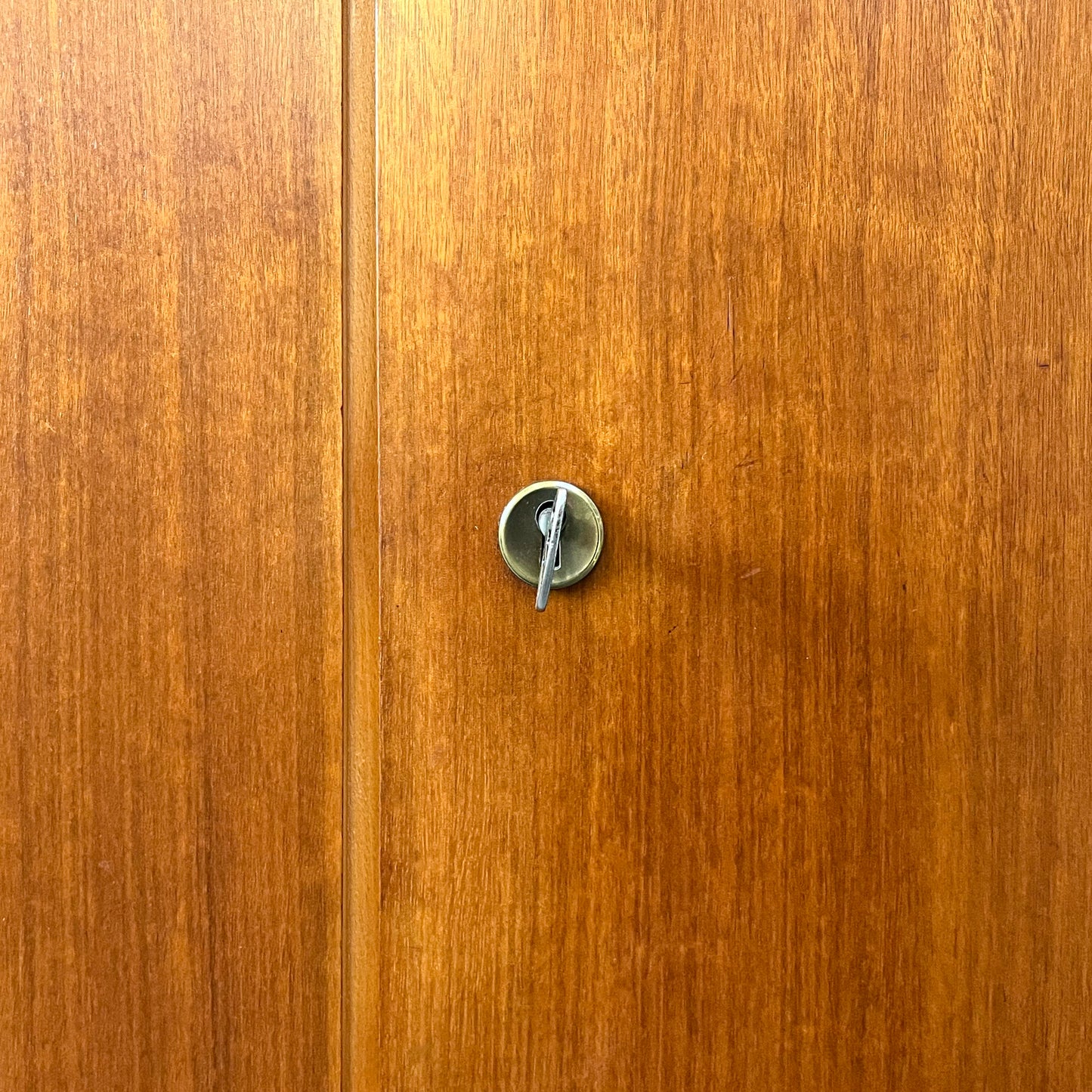 zeitloser wäscheschrank