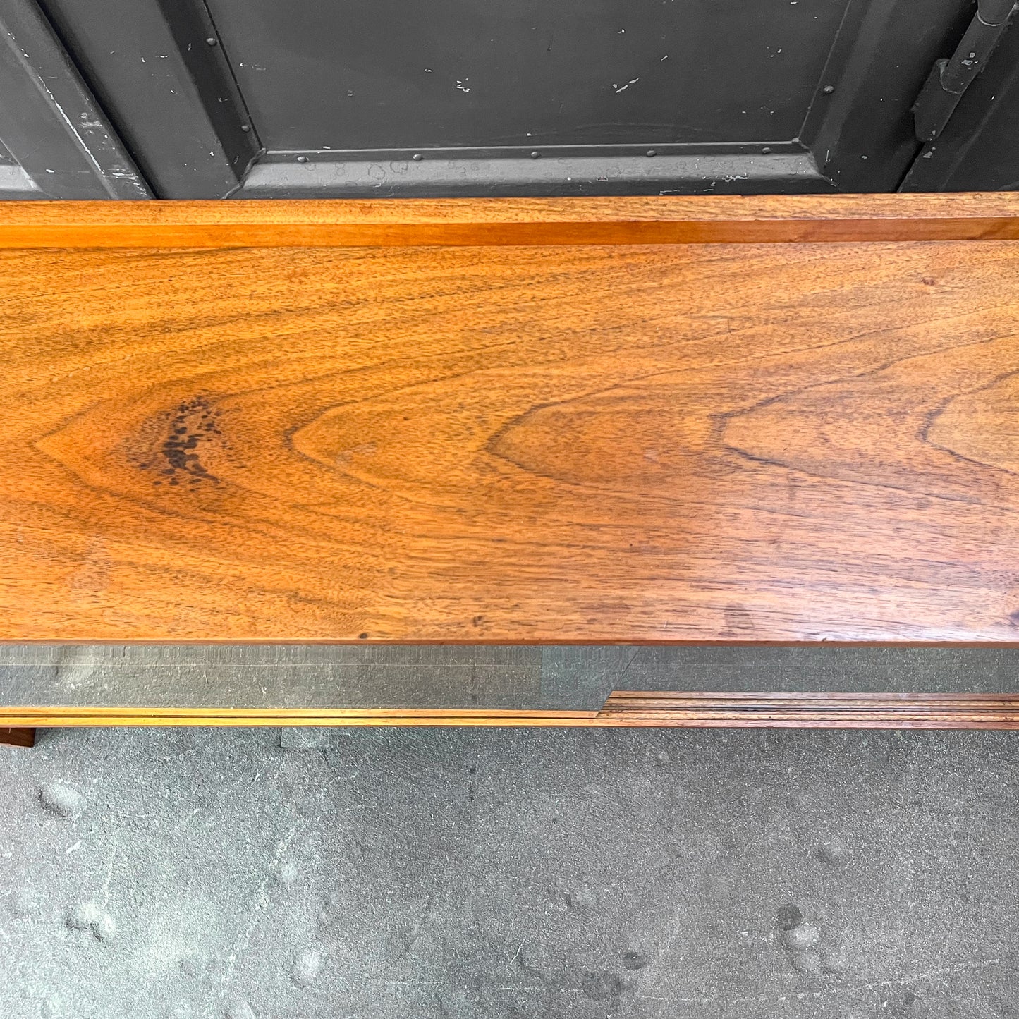 außergewöhnliches kleines bücherregal