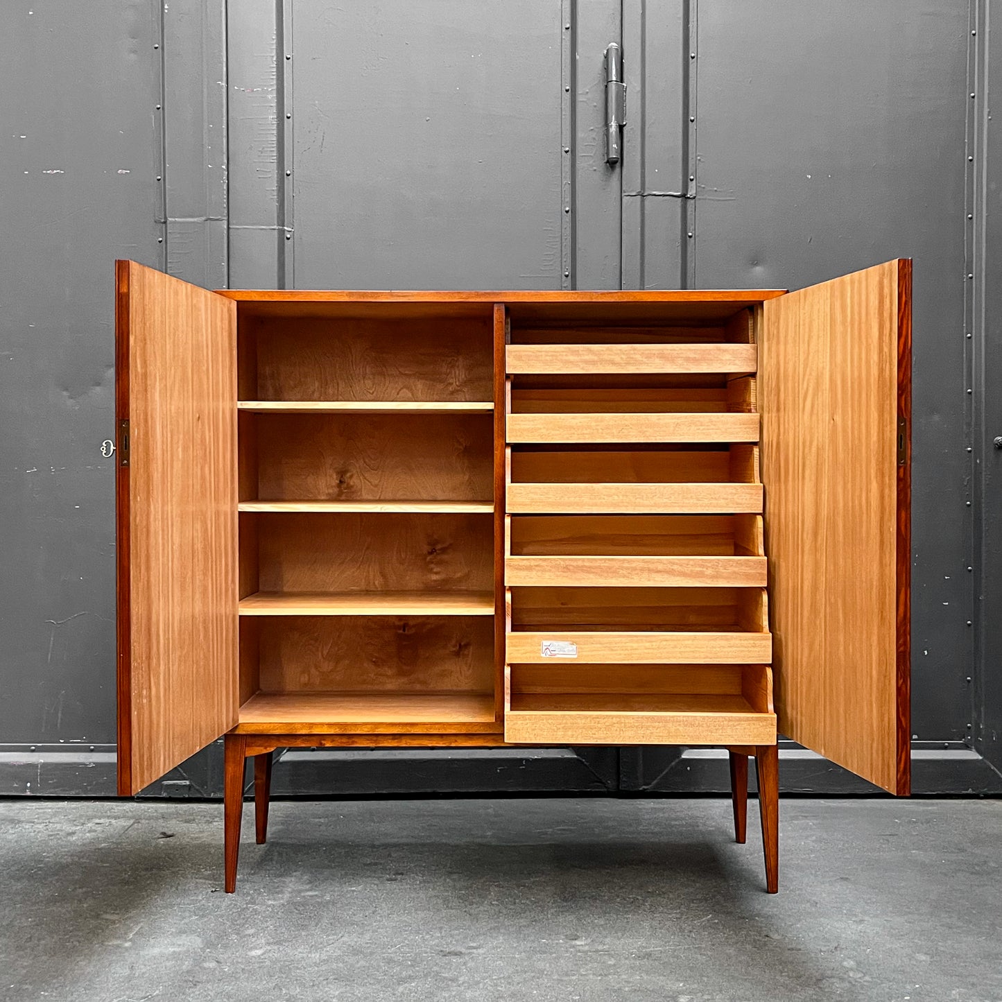 schönes mid-century highboard