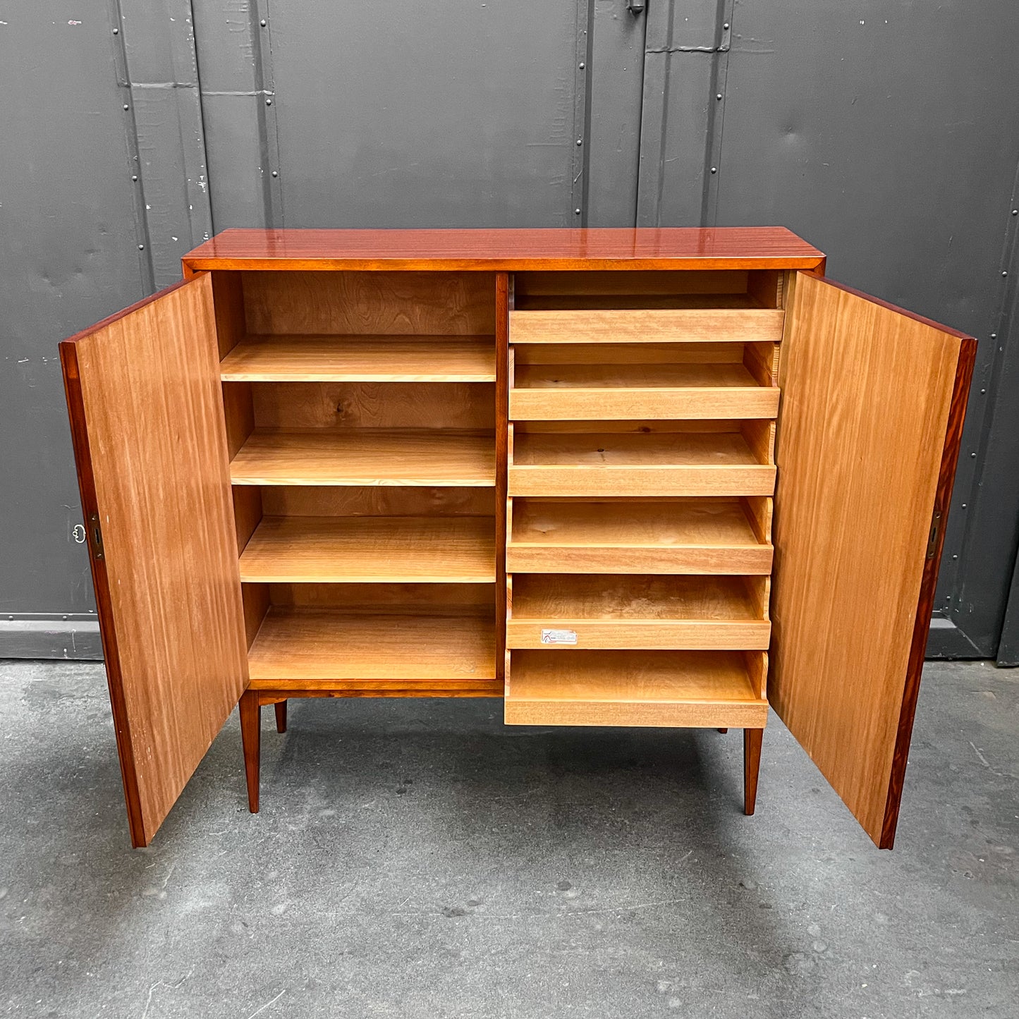 schönes mid-century highboard