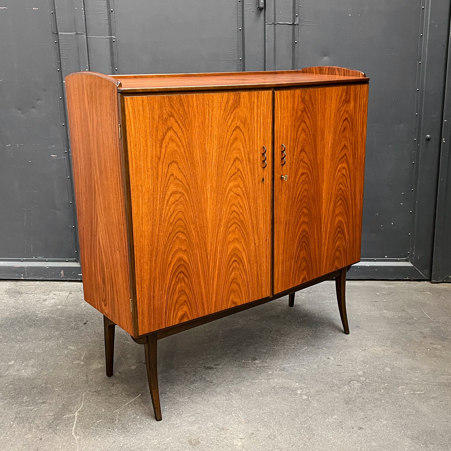 außergewöhnliches highboard