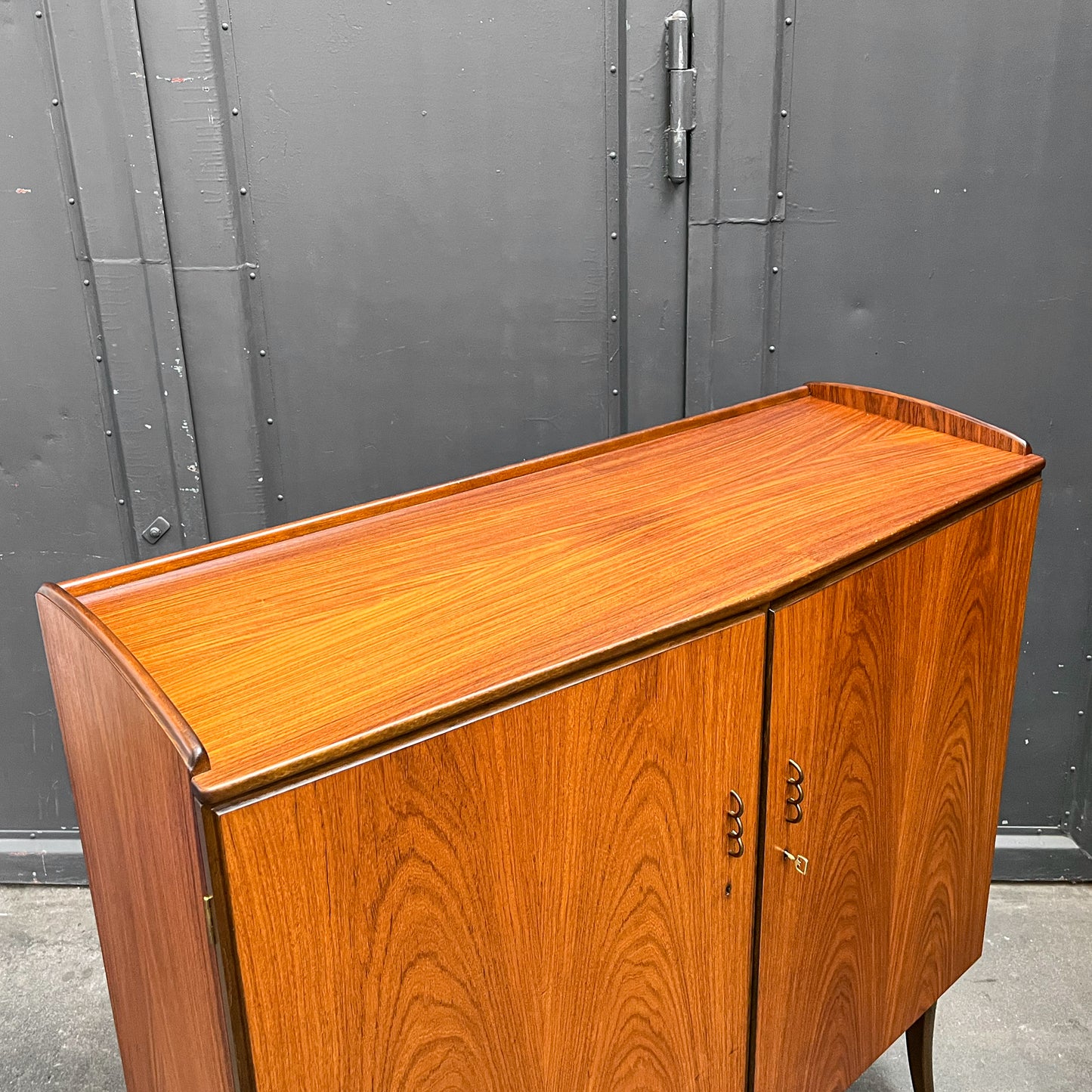 außergewöhnliches highboard