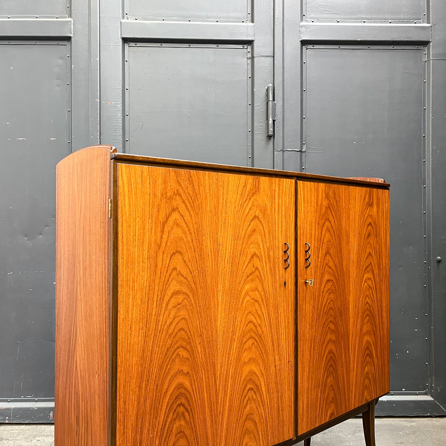 außergewöhnliches highboard
