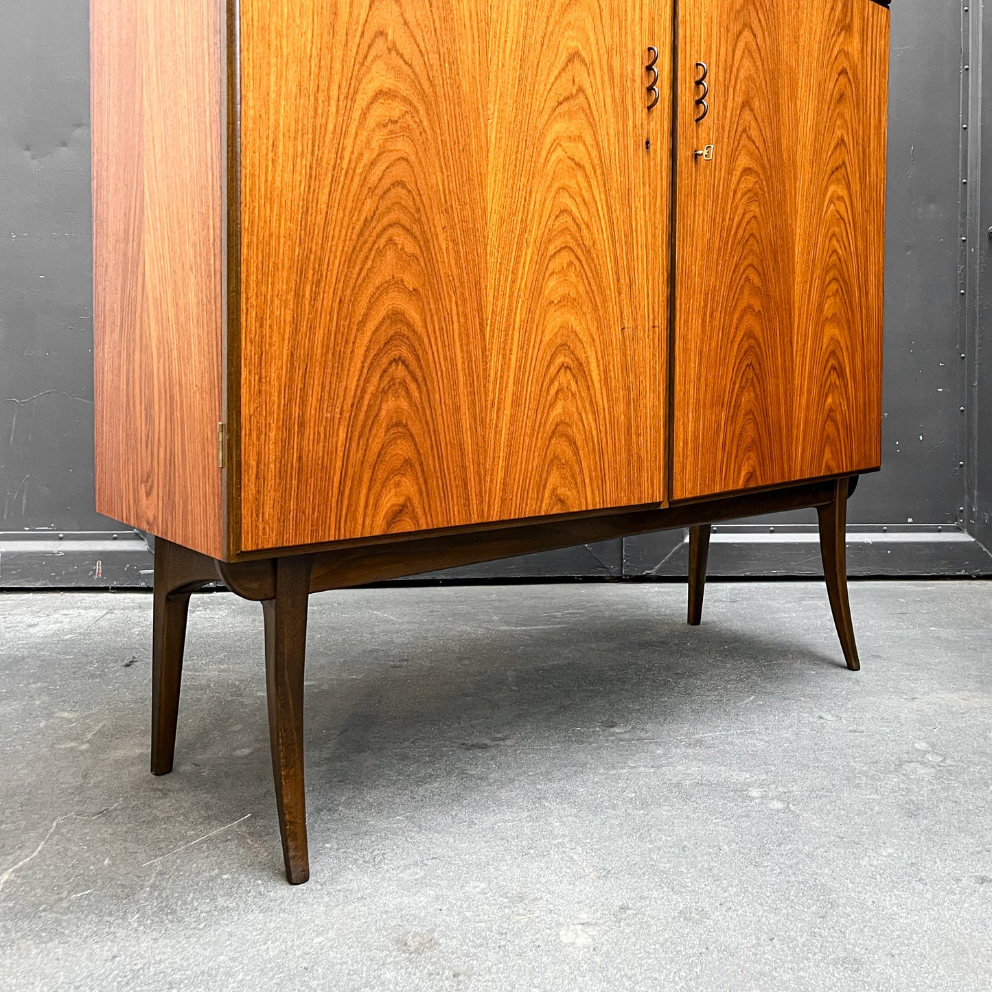 außergewöhnliches highboard