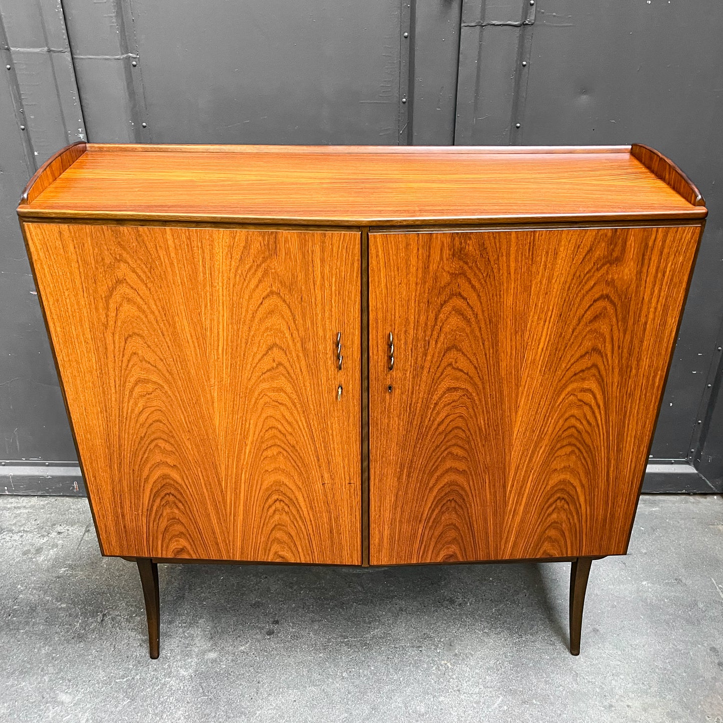 außergewöhnliches highboard