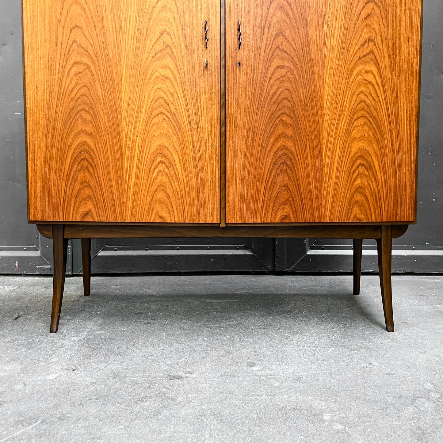 außergewöhnliches highboard