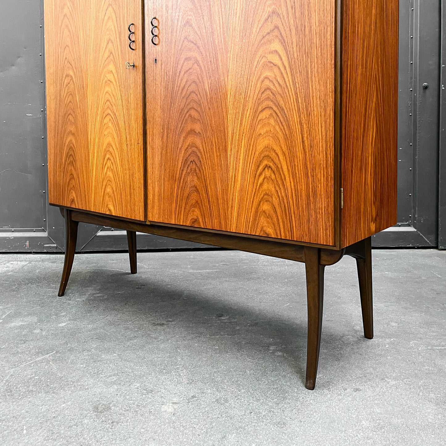 außergewöhnliches highboard