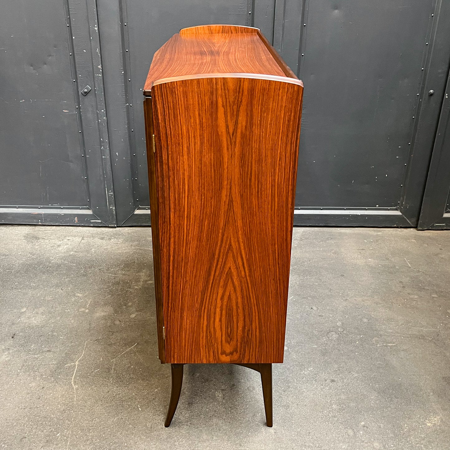 außergewöhnliches highboard