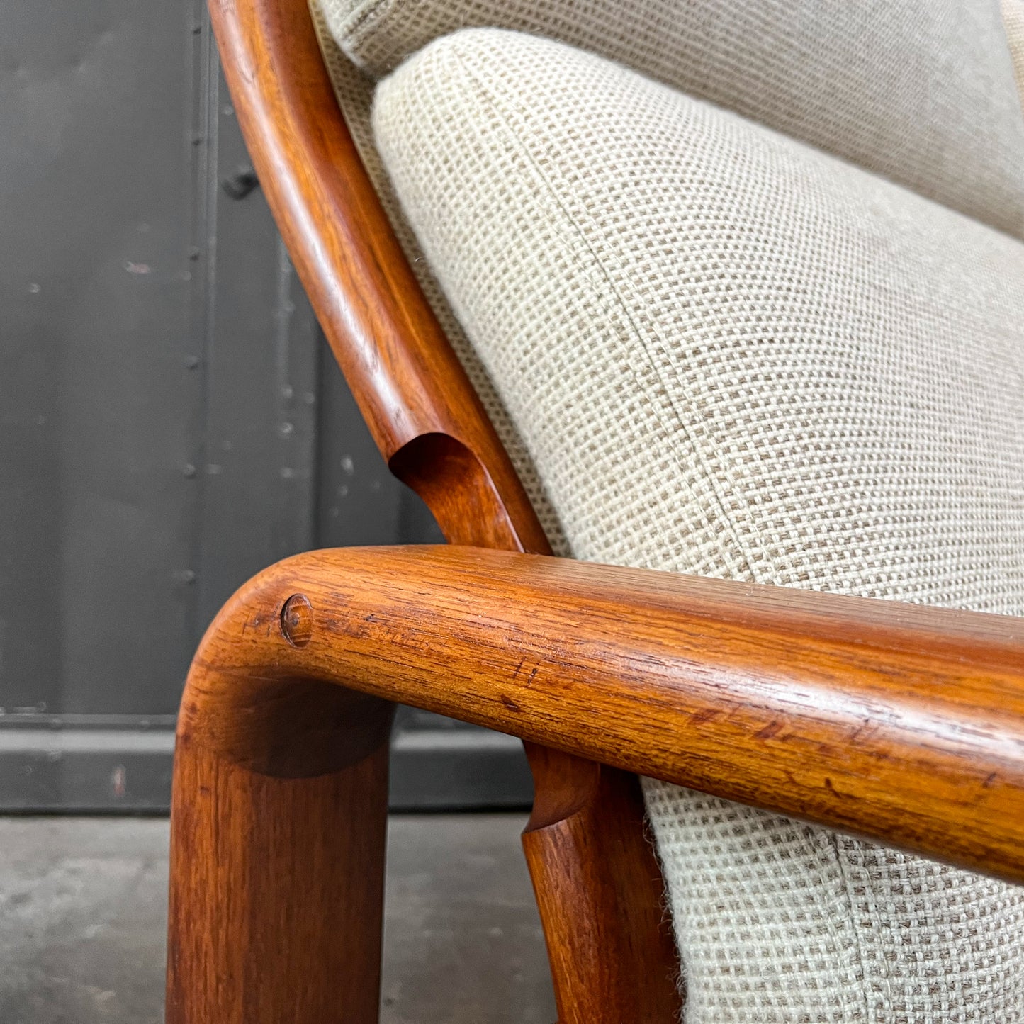 zeitloses dänisches sofa