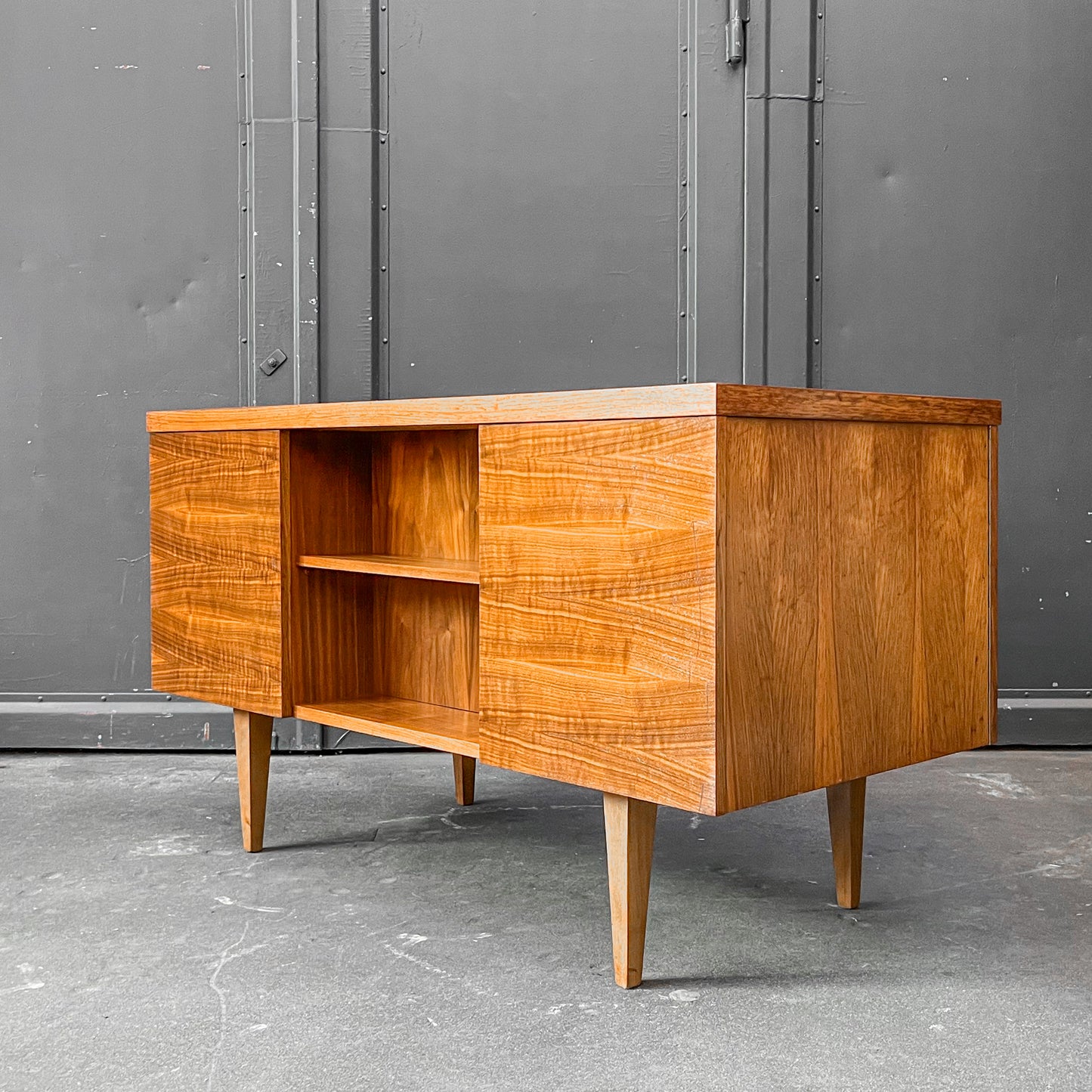 schreibtisch in nussbaum, 1960er, 130cm