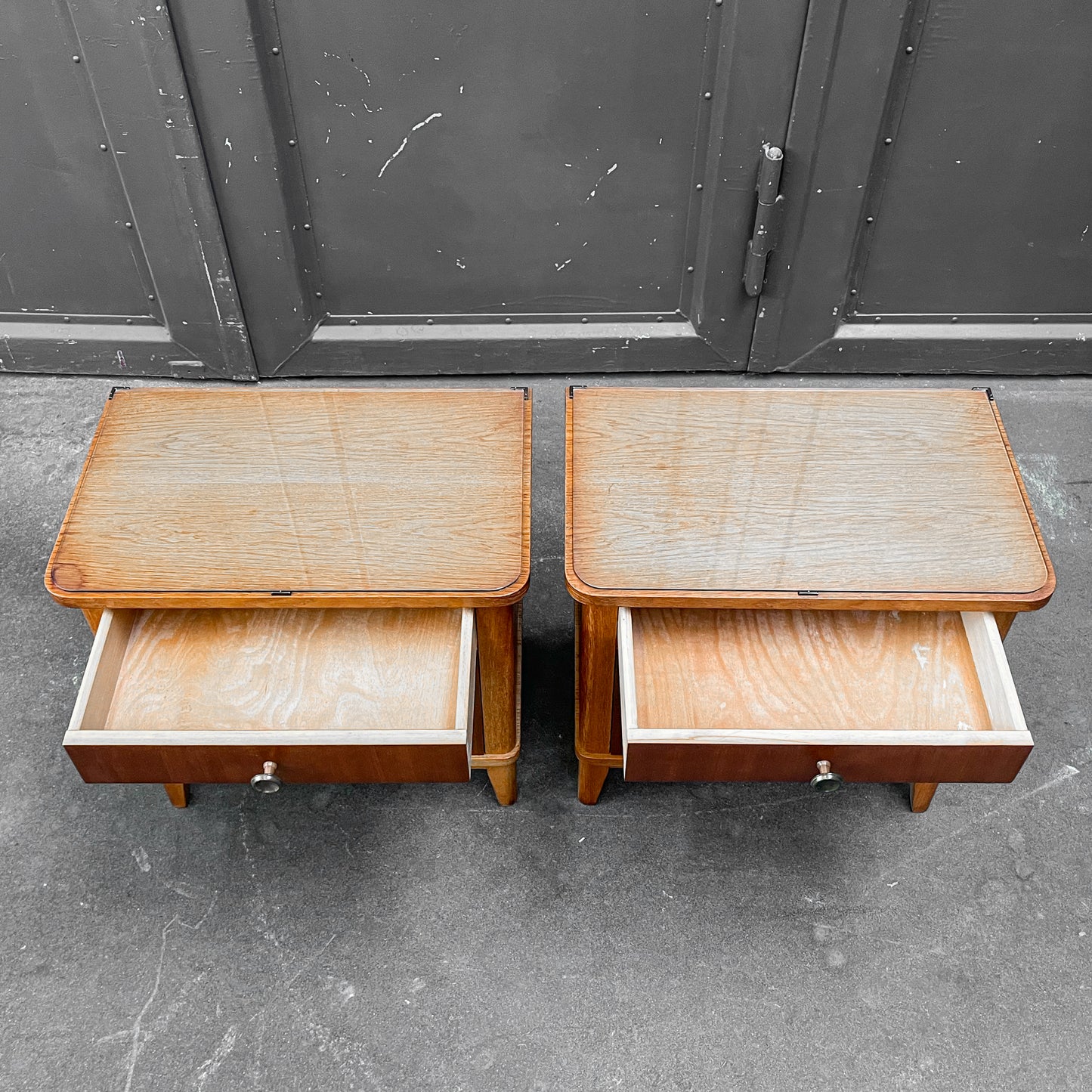 paar nachtschränkchen in nussbaum & eiche, 1960er