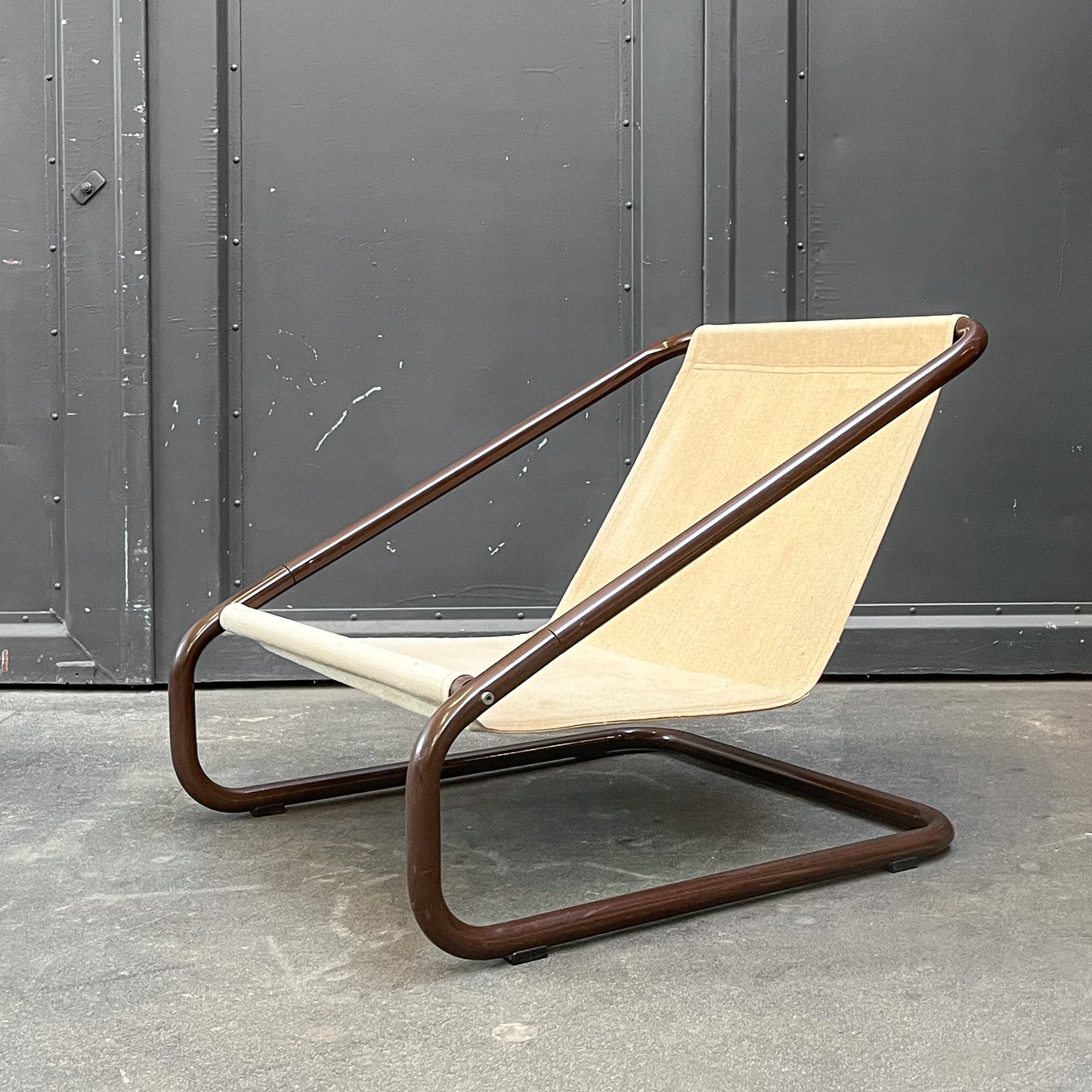paar ikea loungesessel, 1970er jahre