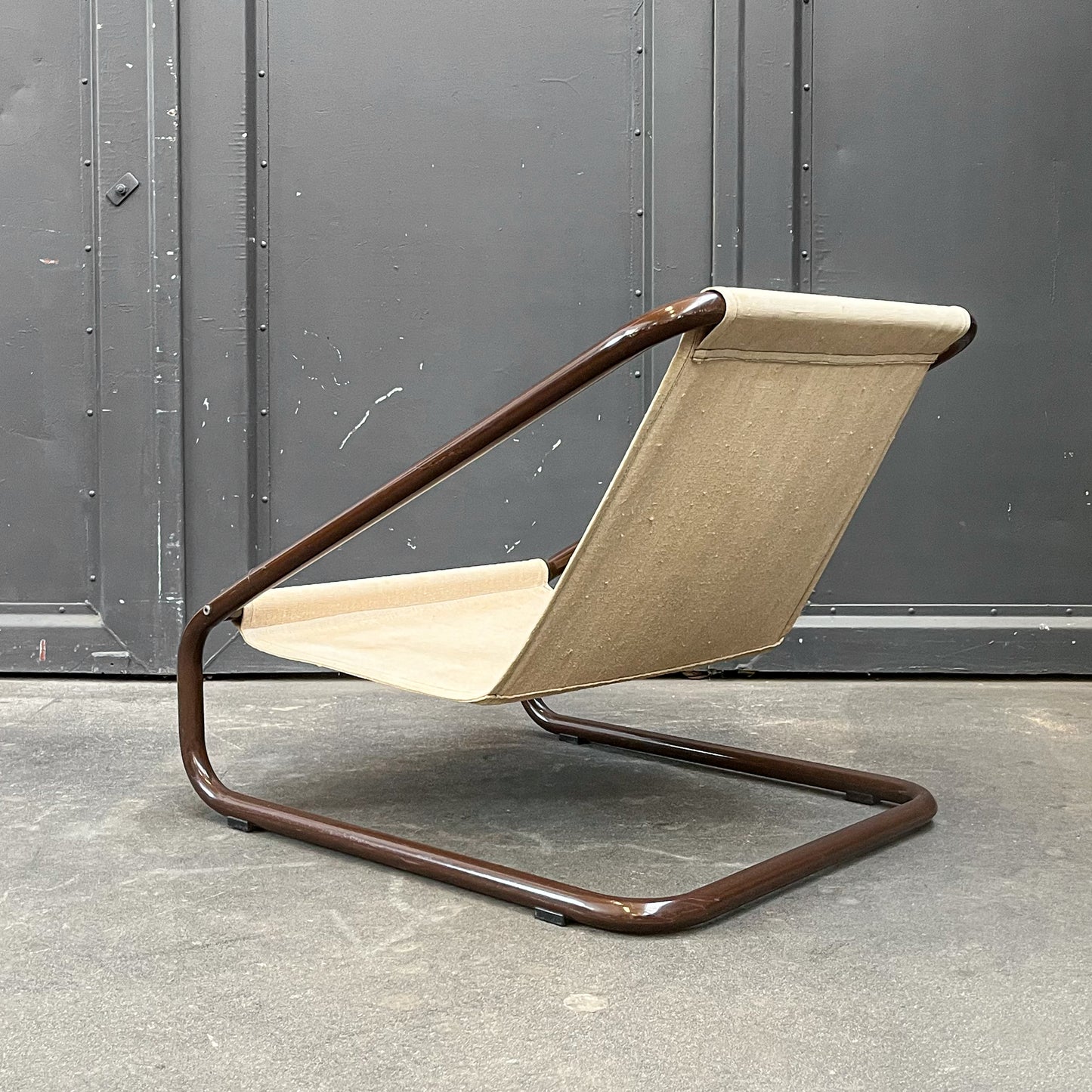 paar ikea loungesessel, 1970er jahre