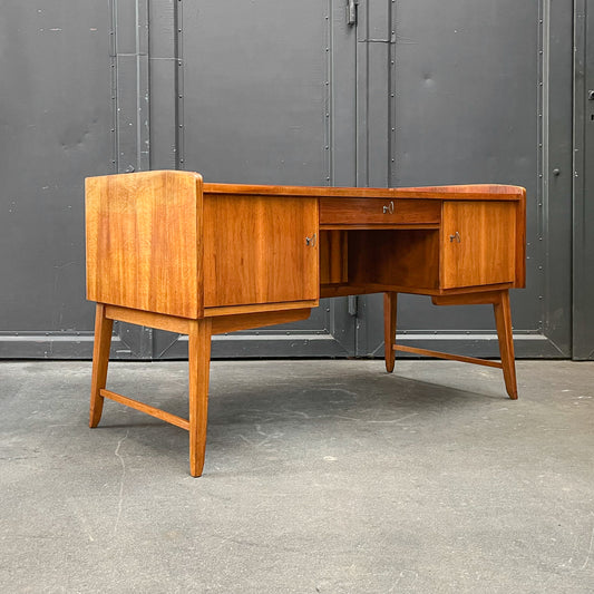 schreibtisch in nussbaum, 1960er, 145cm